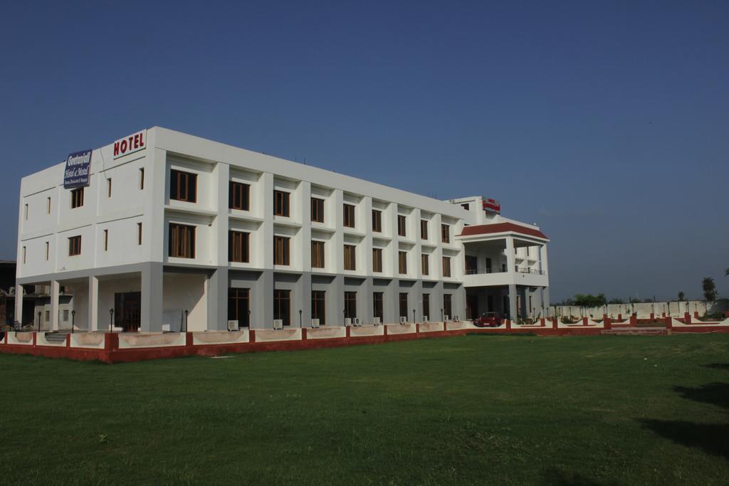 Geetanjali Hotel & Motel Bharatpur Bagian luar foto